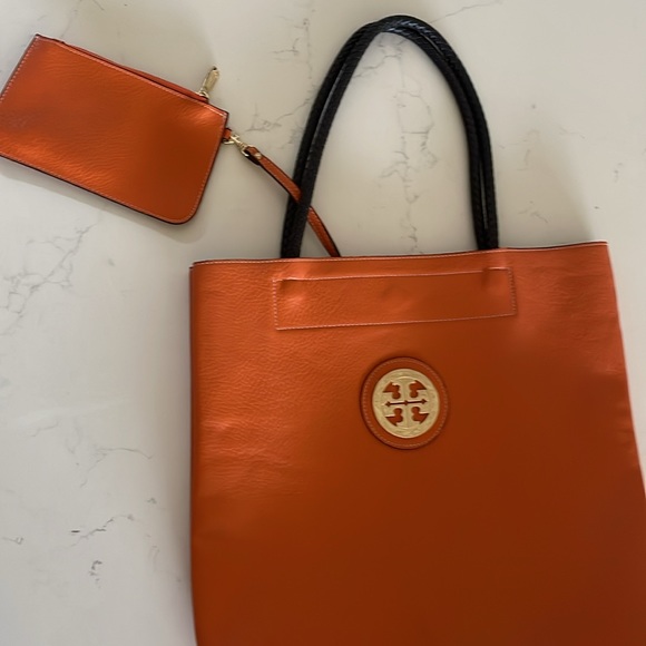 Orange leather shoulder bag - Picture 5 of 6